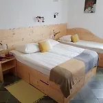 Hostel Mama's House Cerklje na Gorenjskem