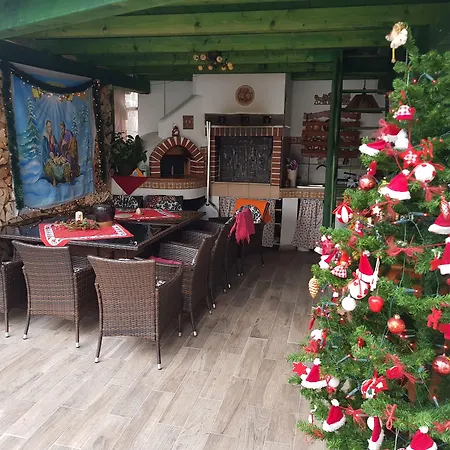 Hostal Mama's House *