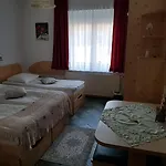 Mama's House *