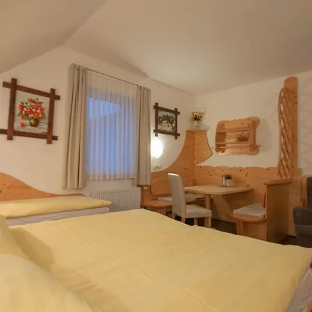 Mama's House 7min From Airport