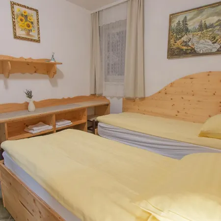 Mama's House Хостел