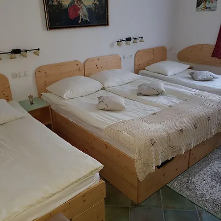 Mama's House * צרקליה נה גורניסקם