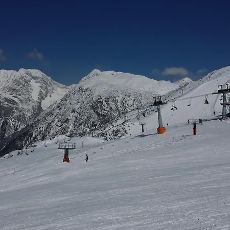 Mama's House * צרקליה נה גורניסקם