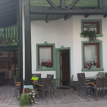 אכסניה Mama's House