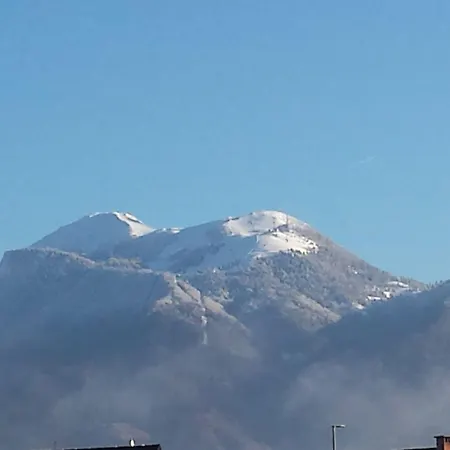 Хостел Mama's House Церклье-на-Гореньскем