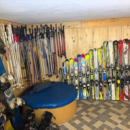 Хостел Mama's House Церклье-на-Гореньскем