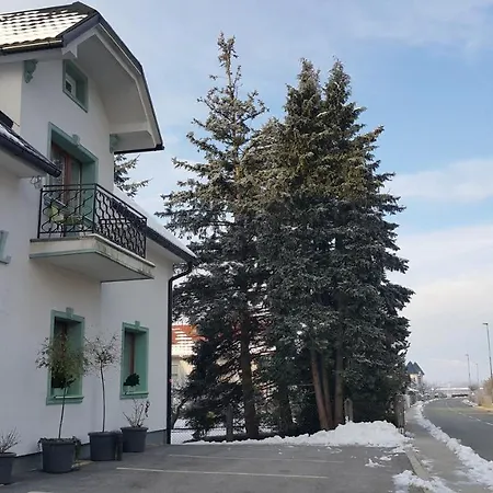 Hostel Mama's House *
