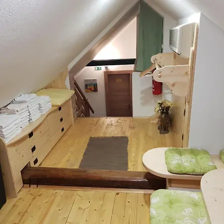 Hostel Mama's House Cerklje na Gorenjskem