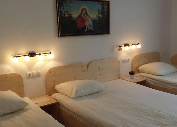 Mama's House Хостел