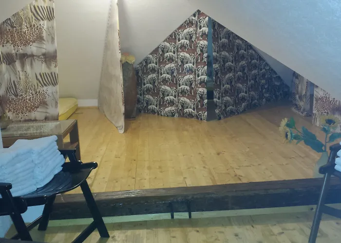 Mama's House Хостел Церклье-на-Гореньскем