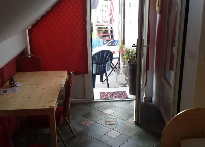 بيت شباب Mama's House سيركلجي نا جورينجسكيم