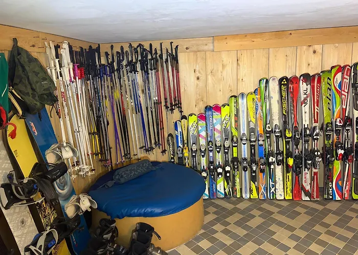 بيت شباب Mama's House سيركلجي نا جورينجسكيم